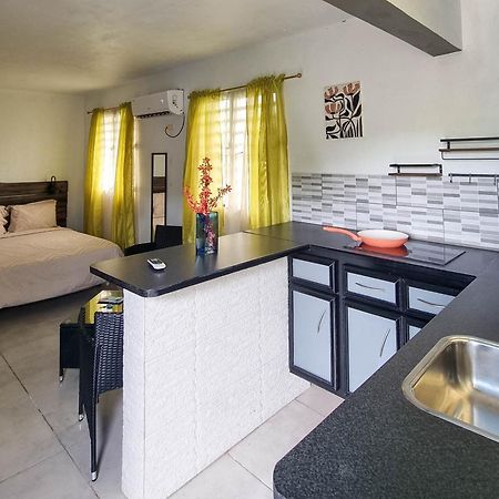 אורנייסטט Cattleya Flor Hotel מראה חיצוני תמונה